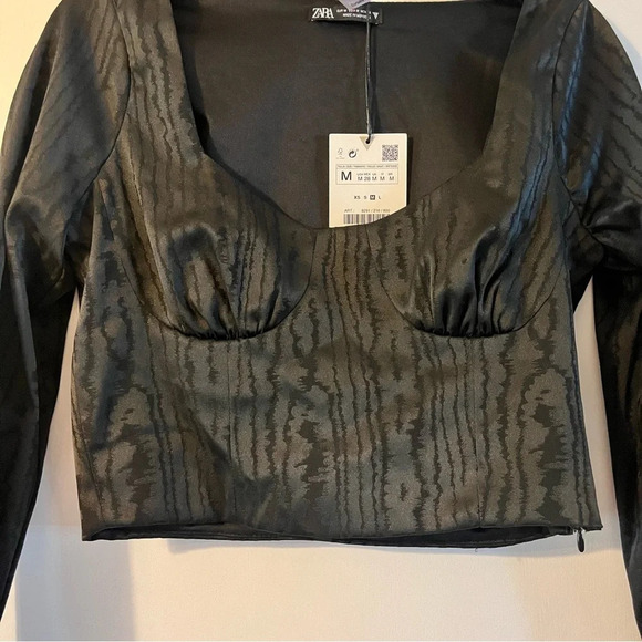 Zara Satin Effect  Cropped Longsleeve NWT - Picture 4 of 6